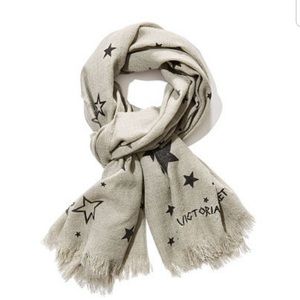 NEW‼️ VICTORIA’S SECRET STAR SCARF